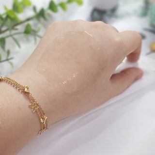 리더스코스메틱 리더스 퍼스트 샷 액티브 에센스 에이지 컨트롤 — 5점을 준 리뷰어가 2021년 12월 올린 사용 사진