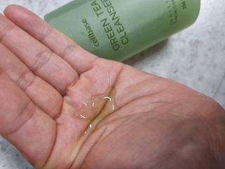 프리마인 메이크업과 들뜨는 각질까지 한방에 깐달걀로! 순하기까지한 셀베이스 그린티클렌저(200ml) — 4.5점을 준 리뷰어가 2023년 4월 올린 사용 사진