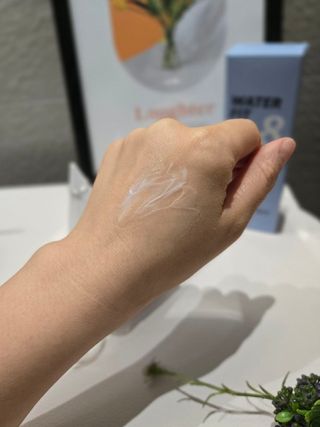 나우_ [리브엠]피부 속부터 겹겹이, 촘촘하게! 워터핏8중 수분착붙 크림 — 5점을 준 리뷰어가 2025년 1월 올린 사용 사진