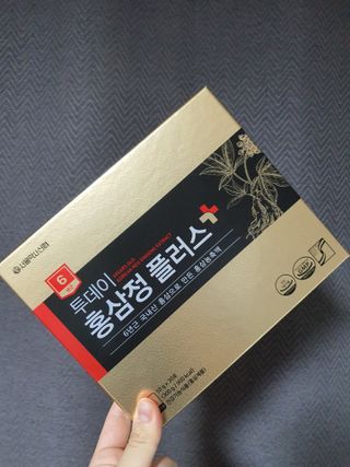서울약사신협_투데이홍삼정플러스스틱_10g x 30포 — 5점을 준 리뷰어가 2021년 6월 올린 사용 사진