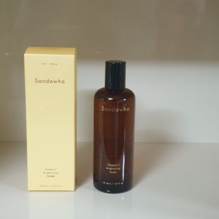 스킨큐어 산다화 비타민c 화이트닝 토너 150ml — 5점을 준 리뷰어가 2021년 12월 올린 사용 사진