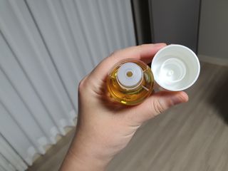 바이오오일 [바이오-오일] 스킨케어 오일 내추럴 60ml — 5점을 준 리뷰어가 2021년 10월 올린 사용 사진