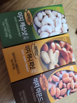 짜먹는 이지견과 짜먹는 이지아몬드, 짜먹는 이지허니피넛, 짜먹는 이지캐슈넛 각 10g X  10포 — 5점을 준 리뷰어가 2021년 2월 올린 사용 사진