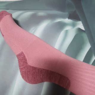 [사이즈가 있는 양말 필로이] 여자 트레킹 양말 3족 세트【 S, M, L 】3가지 사이즈_컬러 별로 1족씩 — 5점을 준 리뷰어가 2022년 10월 올린 사용 사진