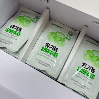 참앤들황토농원 국내산 유기농 양배추를 그대로 담은,  유기농 양배추즙  80ml X 30포 1박스 — 4.5점을 준 리뷰어가 2023년 4월 올린 사용 사진