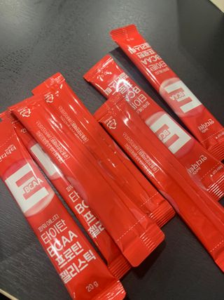[인디닥터] 타이탄 BCAA 프로틴 젤리스틱 — 3점을 준 리뷰어가 2022년 4월 올린 사용 사진