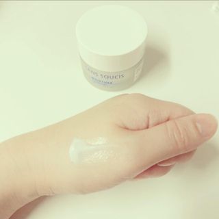 산수시 아쿠아 베네핏 24h 수부지 물광 속건조 수분크림 50ml — 5점을 준 리뷰어가 2021년 6월 올린 사용 사진