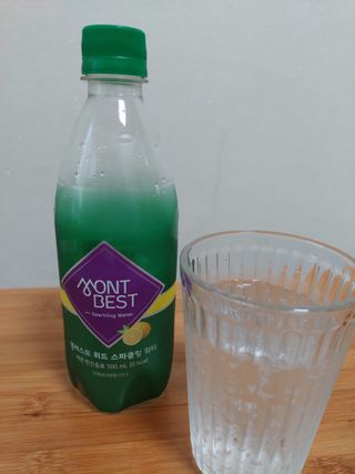 몽베스트 Montbest with Sparkling water Lemon OR Lime 20병(랜덤) — 5점을 준 리뷰어가 2023년 8월 올린 사용 사진