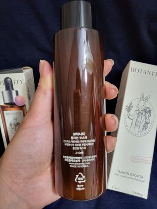 보타니티 [홍]조[진]정[결]케어 플라본 부스터 210ml / 플라본 세럼 50ml — 5점을 준 리뷰어가 2022년 7월 올린 사용 사진