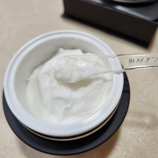 오투에니원 갈락토미세스 비타민 C 프리미엄 블랙스완 크림 50g — 4점을 준 리뷰어가 2023년 1월 올린 사용 사진