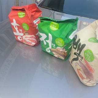 [풀무원] 자연은맛있다 정면, 백면, 홍면  세트 — 5점을 준 리뷰어가 2021년 4월 올린 사용 사진