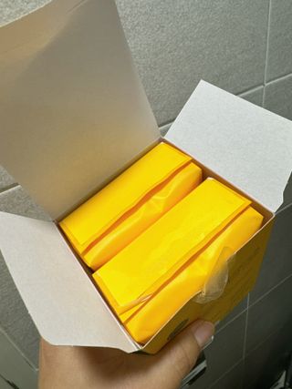 에어퀸 뉴브레스 유기농 생리대 4종 (팬티라이너 20P + 중형 10P + 대형 10P + 오버나이트 8P)_체험단 — 5점을 준 리뷰어가 2024년 5월 올린 사용 사진