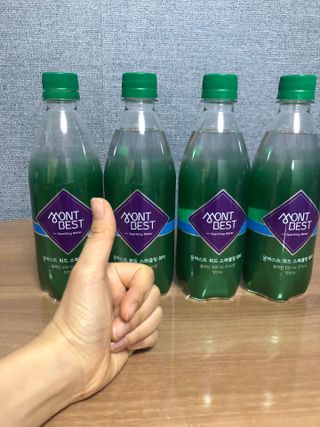 몽베스트 Montbest with Sparkling water Plain 20병 — 5점을 준 리뷰어가 2022년 10월 올린 사용 사진
