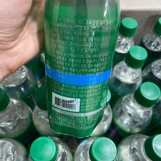 몽베스트 Montbest with Sparkling water Plain 20병 — 5점을 준 리뷰어가 2021년 11월 올린 사용 사진