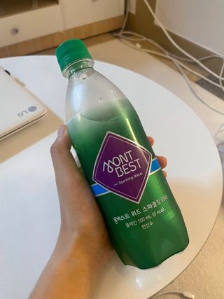 몽베스트 Montbest with Sparkling water Plain 20병 — 5점을 준 리뷰어가 2022년 10월 올린 사용 사진