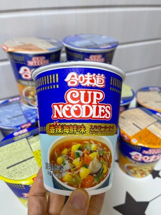 NISSIN 닛신 컵누들  4종 - 씨푸드오리지날, 씨푸드 스파이시, 씨푸드 커리, 씨푸드 XO소스 — 5점을 준 리뷰어가 2023년 1월 올린 사용 사진