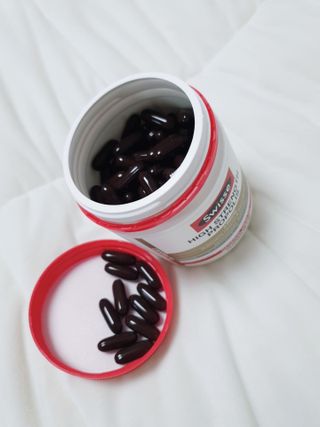 Swisse 스위스 고함량 프로폴리스 2,000mg 210정 — 5점을 준 리뷰어가 2021년 5월 올린 사용 사진