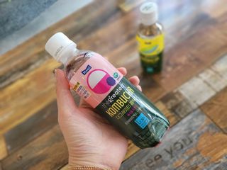 더그레잇티 콤부차 [매일유업] 더그레잇티 44kcal 콤부차 300ml *12개입 (오리지널 6개+베리리치 6개) — 5점을 준 리뷰어가 2023년 7월 올린 사용 사진