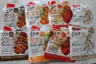 굽네몰 [굽네] 소스가 맛있는 닭가슴살 슬라이스 4종 — 4점을 준 리뷰어가 2021년 11월 올린 사용 사진