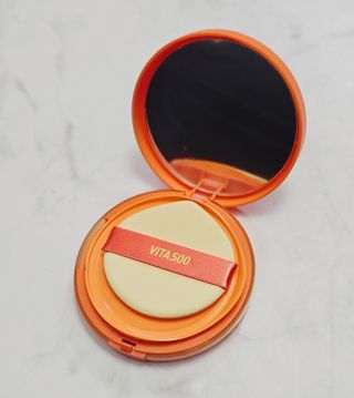 광동생활건강 MF[광동] 비타500✨주름개선·미백·SPF50+🌞퍼펙트쉴드 빅 선쿠션 본품 — 5점을 준 리뷰어가 2024년 5월 올린 사용 사진