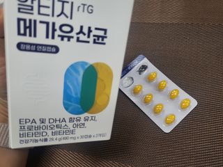 [이롬] 알티지 메가유산균 1 개월분 (490mgx30캡슐x2개입) — 4점을 준 리뷰어가 2022년 6월 올린 사용 사진