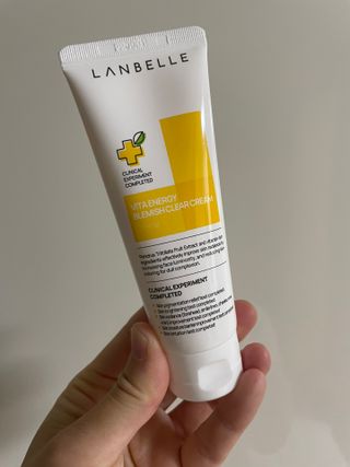 랑벨 비타 에너지 잡티 크림 75ml (피부 속 기미완화크림) — 5점을 준 리뷰어가 2022년 5월 올린 사용 사진
