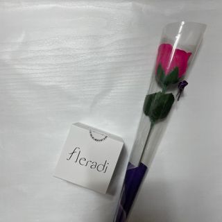 플레라디 에델바이스 인리치드 머랭 크림 — 3.5점을 준 리뷰어가 2021년 4월 올린 사용 사진