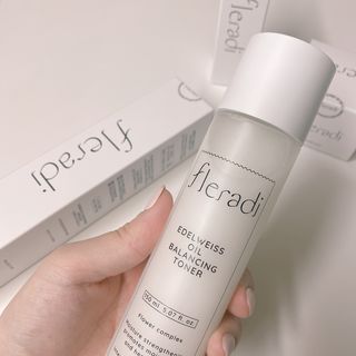 플레라디 에델바이스 오일 밸런싱 토너 — 5점을 준 리뷰어가 2021년 4월 올린 사용 사진