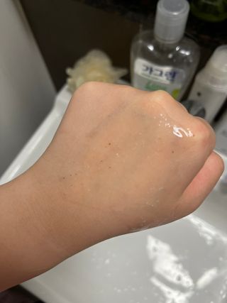 벨먼 내추럴스파 수분광채 스크럽 바디워시 600ml 5종 — 5점을 준 리뷰어가 2022년 5월 올린 사용 사진