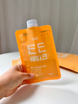 [덜다] 든든 식물성 단백질 쉐이크 40g X 7입 (곡물/딸기) — 5점을 준 리뷰어가 2023년 8월 올린 사용 사진