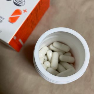 프리마인 성큼다가온 봄, 이너뷰티를 챙겨야 피부도 화사하게, 컨디션도 활기차게. 흡수율을 높인 고효율 비타민. — 4.5점을 준 리뷰어가 2022년 9월 올린 사용 사진