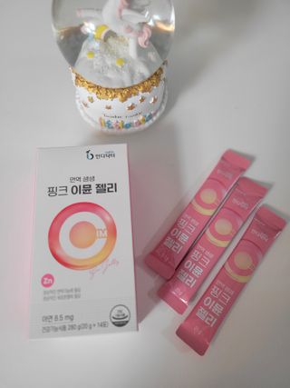 [인디닥터] 면역 생생 핑크 이뮨 젤리 — 5점을 준 리뷰어가 2022년 4월 올린 사용 사진