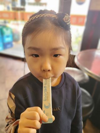 [이뮤니티플러스]우리아이 면역오키, 건강오키 _ 키즈오키 더진한꿀배도라지청 10포 1box — 5점을 준 리뷰어가 2022년 2월 올린 사용 사진