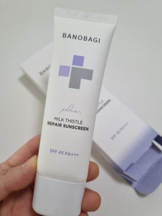 바노바기 코스메틱 바노바기 밀크씨슬 리페어 시카 선스크린 플러스 50ml — 5점을 준 리뷰어가 2023년 2월 올린 사용 사진
