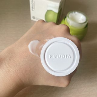 [후르디아] 민감피부 수분크림 비건 아보카도 크림 — 3점을 준 리뷰어가 2022년 8월 올린 사용 사진