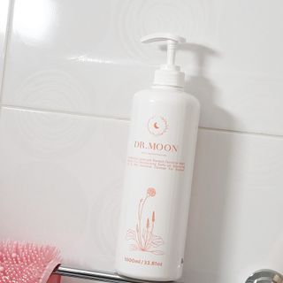 프리[닥터문] 유산균 락토케어 질경초 여성청결제 1000ml (젤타입) — 5점을 준 리뷰어가 2022년 7월 올린 사용 사진