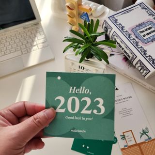 [메이크정글] 식물과 달력이 하나로, 2023년 식물캘린더 No.1 — 5점을 준 리뷰어가 2022년 10월 올린 사용 사진