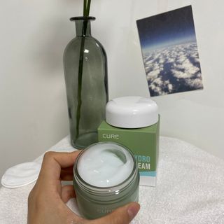 김정문알로에 큐어 큐어 알로에 리프레쉬 젤리 세럼, 큐어 알로에 하이드로 젤리 크림 — 4.5점을 준 리뷰어가 2021년 3월 올린 사용 사진