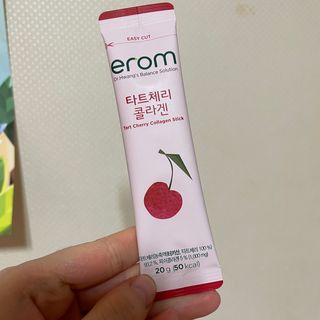 이롬 erom 타트체리 콜라겐 — 5점을 준 리뷰어가 2021년 3월 올린 사용 사진