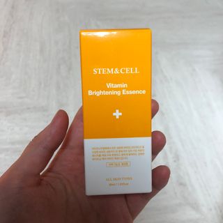 체르엠 스템앤셀 비타민 브라이트닝 에센스 30ml 1개 — 5점을 준 리뷰어가 2021년 9월 올린 사용 사진