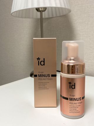 아이디플라코스메틱 아이디 브이로직 마이너스 필링 토너 110ml — 5점을 준 리뷰어가 2022년 1월 올린 사용 사진