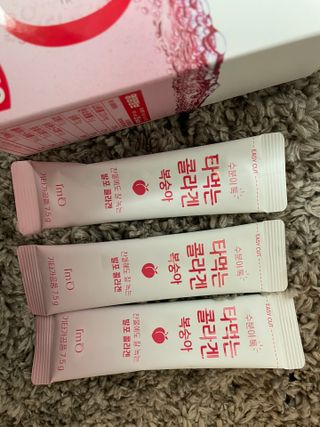 [음료수 대신 가능!]  빠르게 흡수되는 아임오 타먹는 콜라겐 1박스 — 5점을 준 리뷰어가 2023년 3월 올린 사용 사진