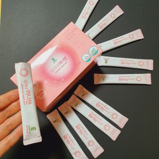 [모마네] 이너뷰티 히알루론산 비오틴 코큐텐 저분자피쉬콜라겐 - 3 g 30포 ★석류맛 — 4.5점을 준 리뷰어가 2021년 12월 올린 사용 사진