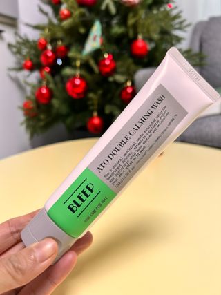 블립 ★올리브영 약산성 폼클렌징 살리실산 요철클렌징 균제거 시카 어성초 클렌징폼 [네이버 구매+인스타 리뷰] — 5점을 준 리뷰어가 2024년 11월 올린 사용 사진