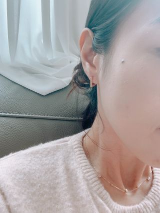 [골드앤디어] 14K 사각 네모 원터치 귀걸이_3color — 5점을 준 리뷰어가 2021년 6월 올린 사용 사진