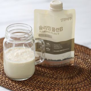 일일하우 슬리밍 플랜B 고소한 귀리맛, 진한 카카오맛 (체중조절식) — 5점을 준 리뷰어가 2023년 6월 올린 사용 사진