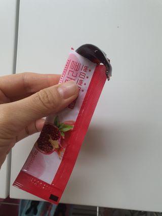 헬스업_쁘띠쁘띠석류콜라겐젤리_20g x 14포 — 4점을 준 리뷰어가 2020년 12월 올린 사용 사진