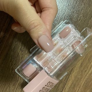 데싱디바 매직프레스 레귤러 스퀘어_6종 중 택 1 — 5점을 준 리뷰어가 2021년 9월 올린 사용 사진