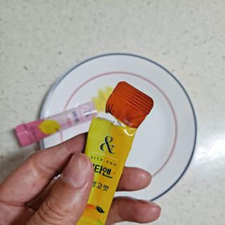 비타앤C 레몬맛, 망고맛 — 4점을 준 리뷰어가 2021년 7월 올린 사용 사진