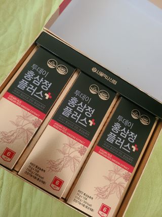 서울약사신협_투데이홍삼정플러스스틱_10g x 30포 — 5점을 준 리뷰어가 2021년 5월 올린 사용 사진